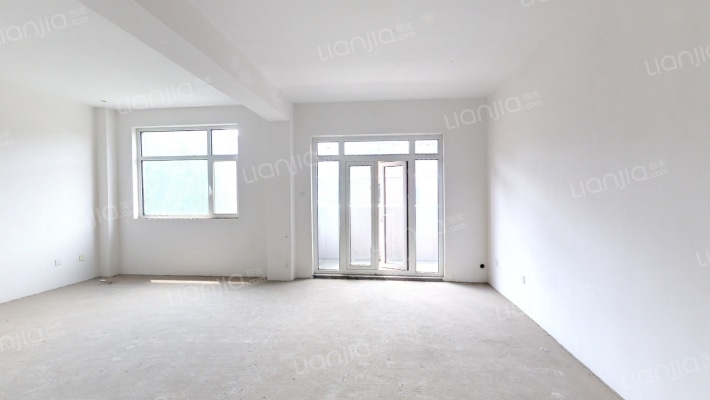 东岳盛景澜庭二手房实景图