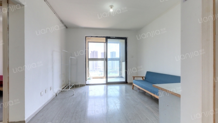 临江锦园二手房实景图