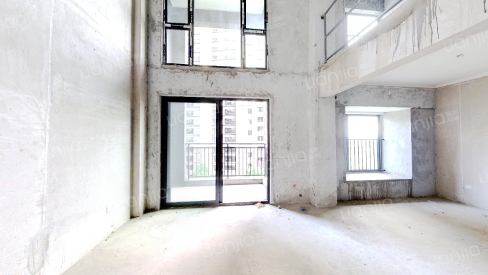 铂玥府二手房实景图