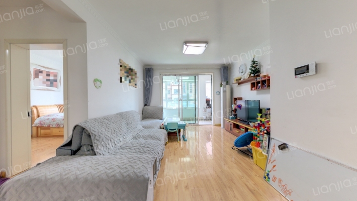 贵爵公寓二手房实景图