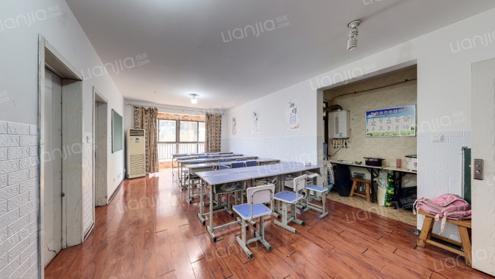 时代SOHO二手房实景图