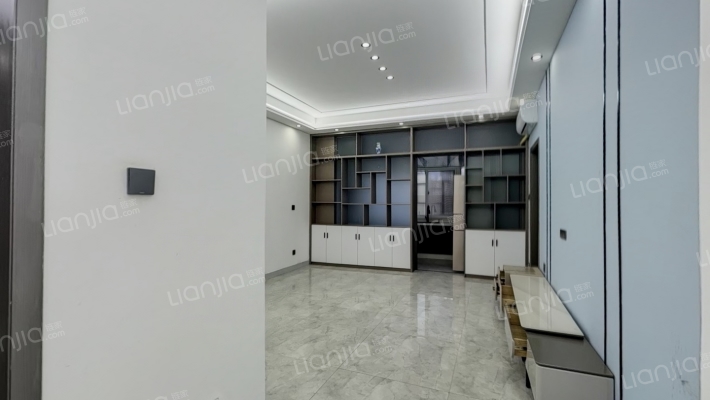 翰墨国学二手房实景图