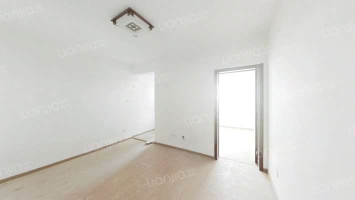 此房正规南户一居室，采光充足好楼层，-客厅