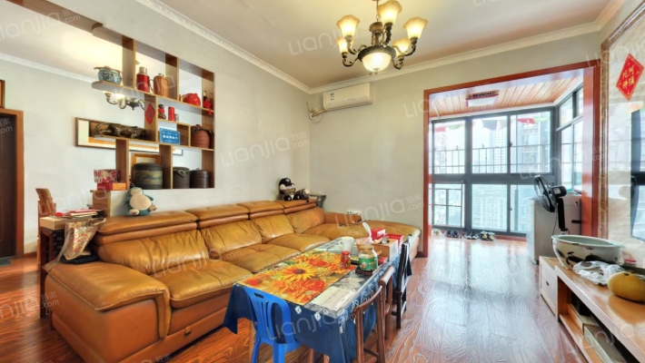 金沙西园四期二手房实景图