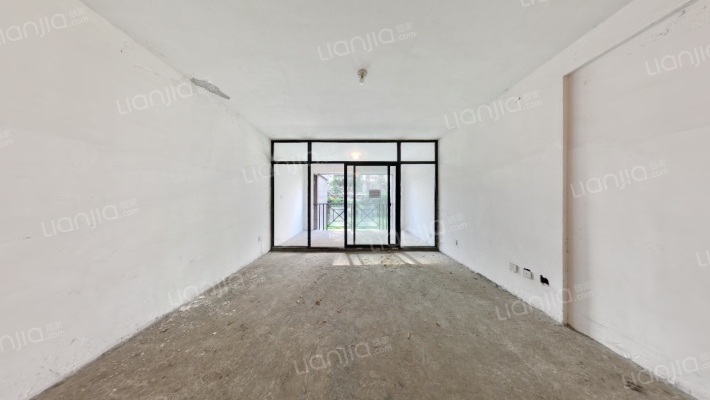 蔚蓝郡二手房实景图