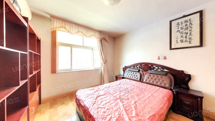 蓬莱装饰公司家属楼二手房实景图