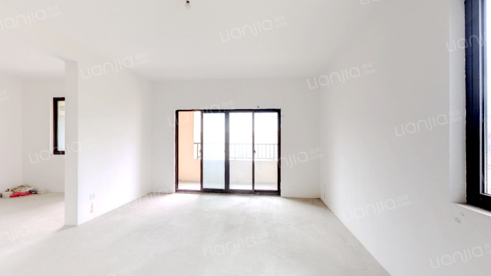 翡翠府二手房实景图