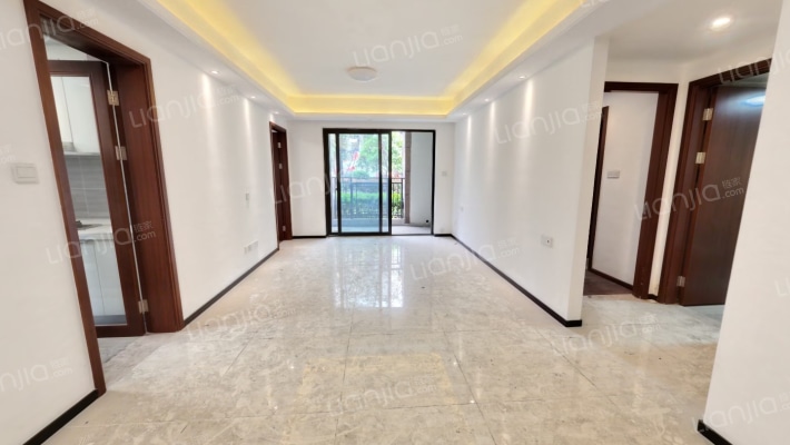 龙光玖龙府二期二手房实景图