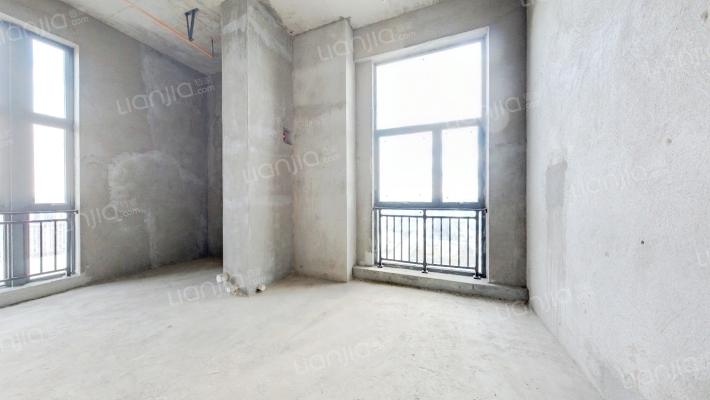 保利天际二手房实景图