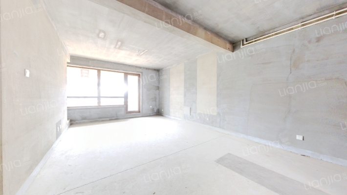 世茂御龙海湾星空墅5期二手房实景图