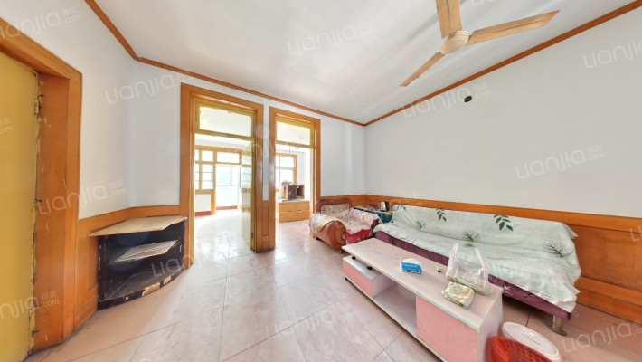 度假村小区二手房实景图