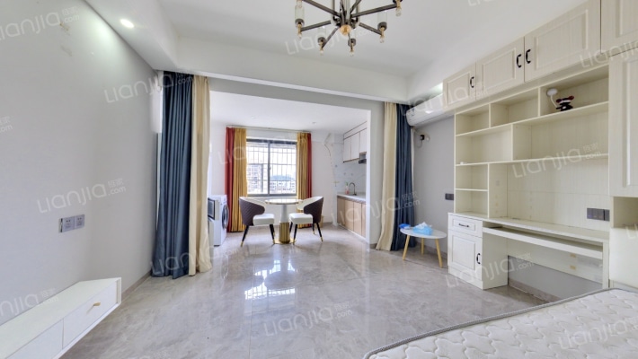 双铁铂金时代二手房实景图