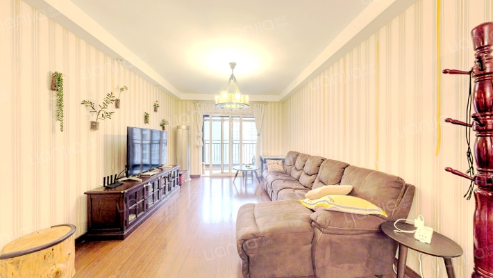 万科大都会北区二手房实景图