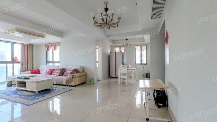 东冠逸轩二手房实景图