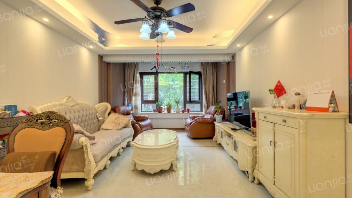 万科长江府二手房实景图