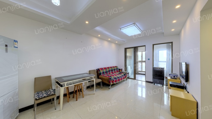 米兰春天二手房实景图