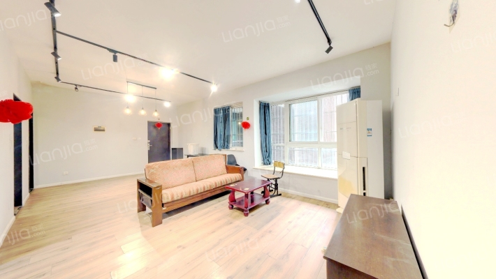 成大花园二手房实景图