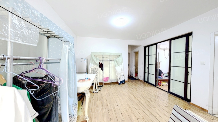 中惠爱丁堡二手房实景图