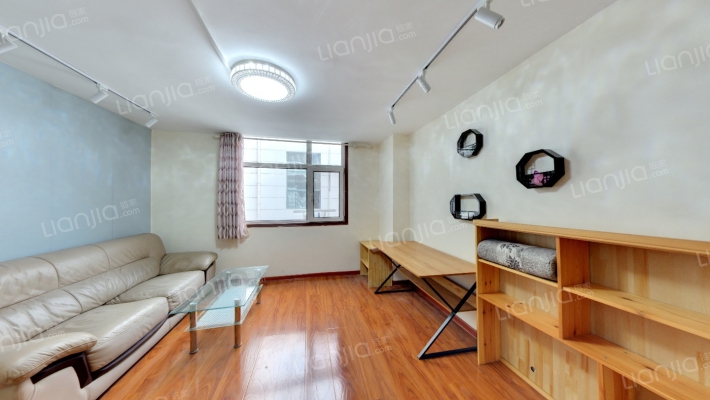 海角七号二手房实景图