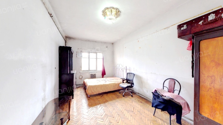 新发小区B区二手房实景图