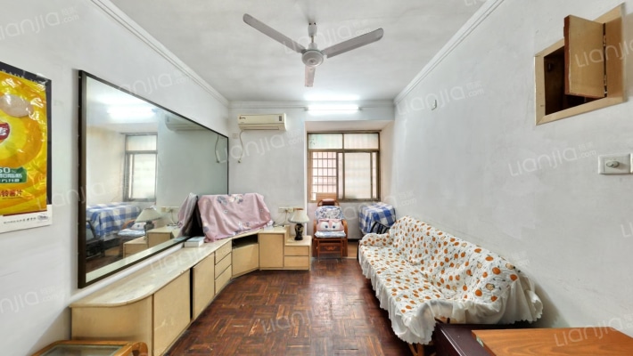 燕兴小区二手房实景图