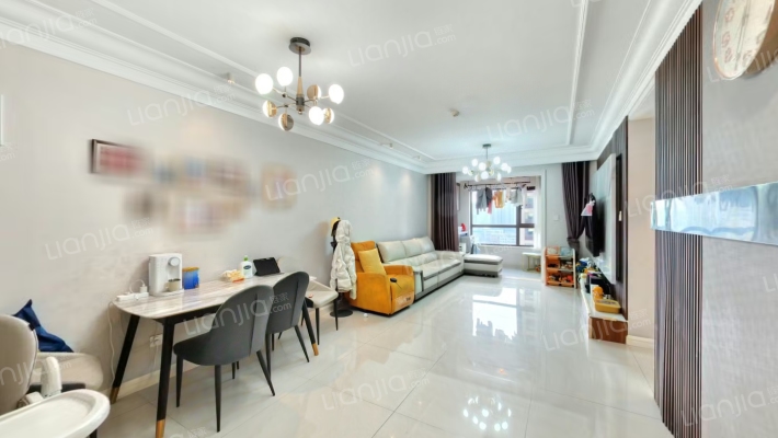 融创外滩公馆一期二手房实景图