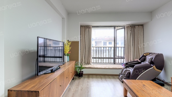 雨润星雨华府二手房实景图