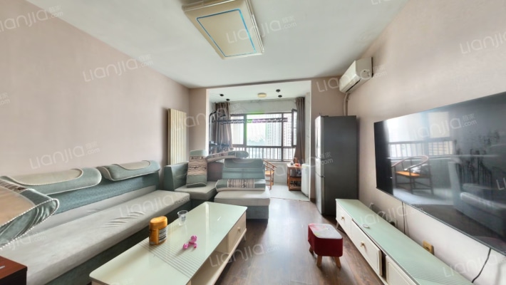 保利华庭二手房实景图