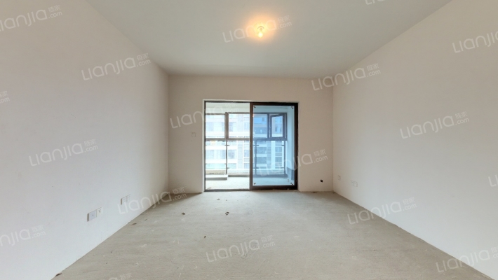 隆鑫公园首府二手房实景图