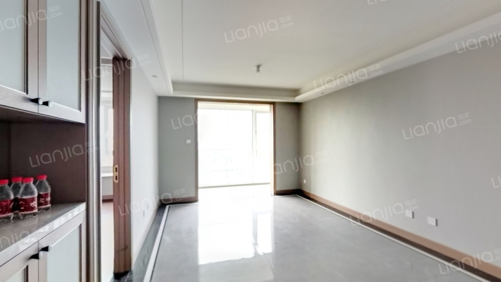 滨江悦虹湾南区二手房实景图