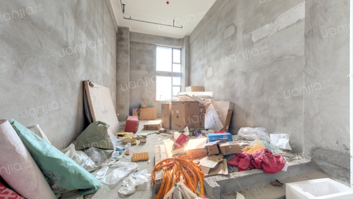 卉丰源花鸟古玩博览中心二手房实景图