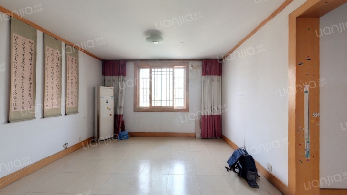 西坡南街5号院二手房实景图