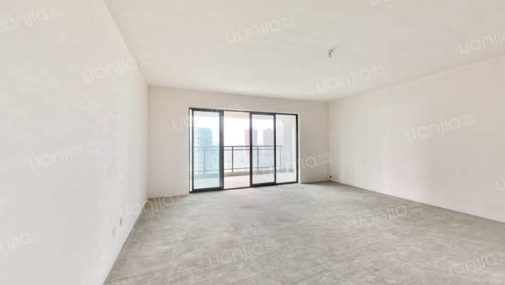 万和嘉苑二手房实景图