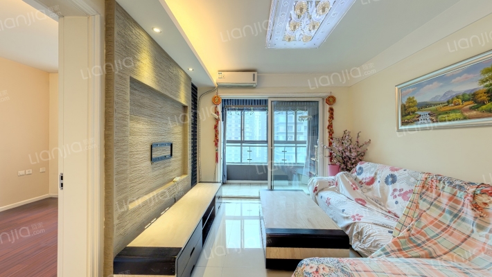 蓝光SOFA社区二手房实景图