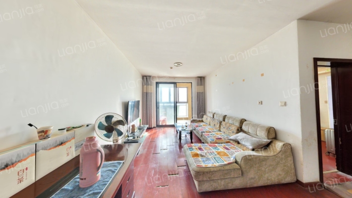 高迪岛二手房实景图