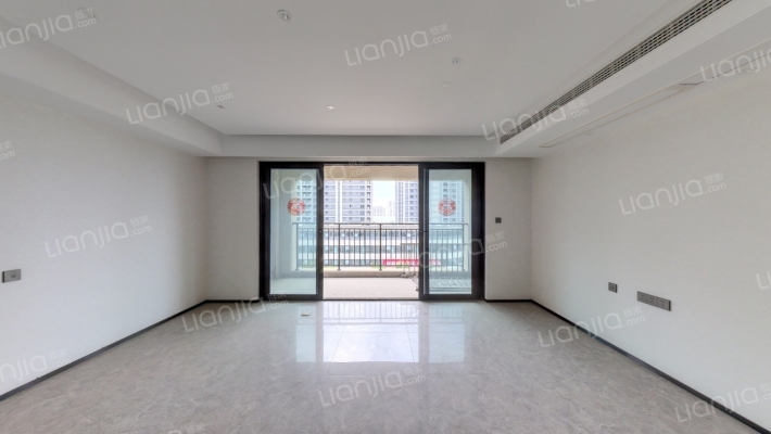 万科翡翠甲第二手房实景图