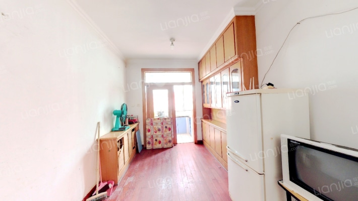 新月里二手房实景图