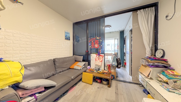 信和爱琴居二手房实景图