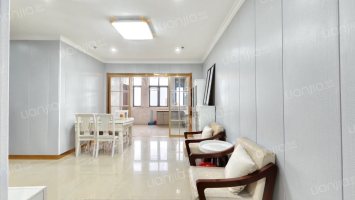 汇都湖畔大厦二手房实景图