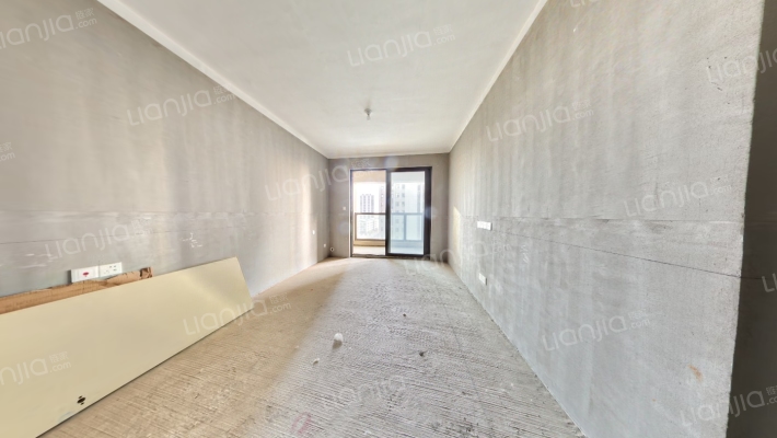 富田城九鼎华府4号院二手房实景图