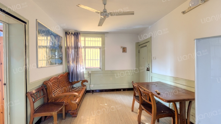 鹊桥小区一村二手房实景图