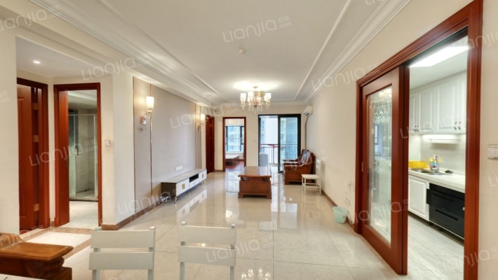 恒大绿岛新城E区二手房实景图