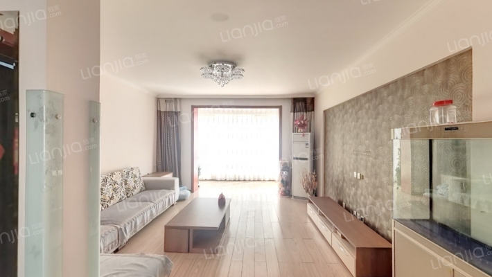 古街庭院二手房实景图