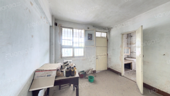 十六层大楼二手房实景图