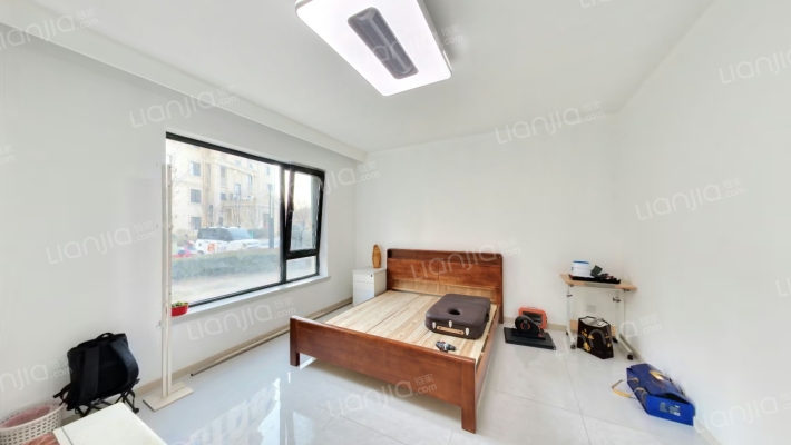 金科天湖南苑二手房实景图