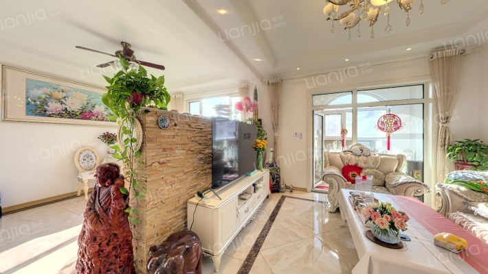 鑫江水青木华四期二手房实景图