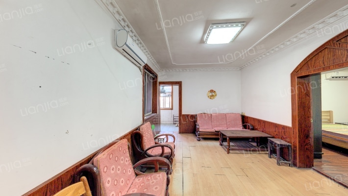 道路运政宿舍二手房实景图