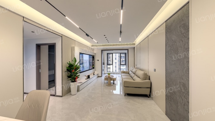 阳光城尚东湾蓝莓苑二手房实景图