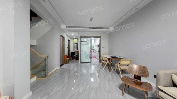 远洋路劲上河宸章二手房实景图