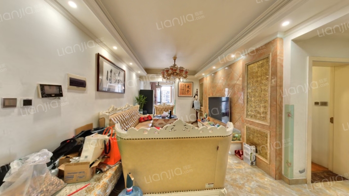 兰湾蒂钒尼二手房实景图